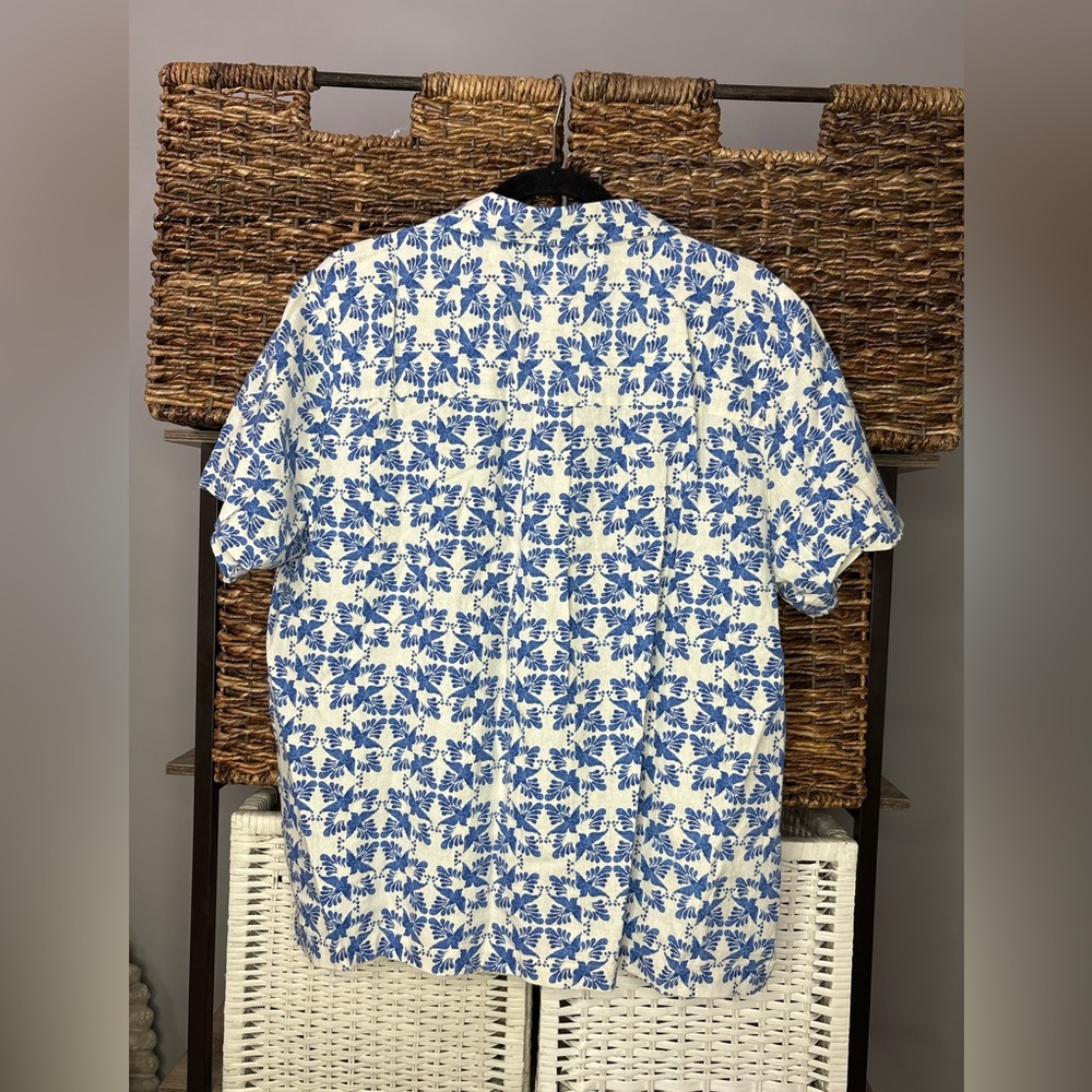 Universal threads women Short Sleeve button down vacation cruise Shirt - Picture 3 of 4